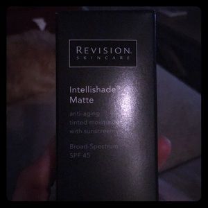 BRAND NEW Revision Skincare Intellishade